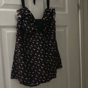 Bathing suit top w/ flamingos
